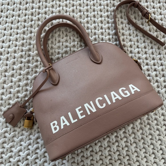 Balenciaga Ville Top Handle small shoulder bag in beige grained leather - Picture 1 of 8